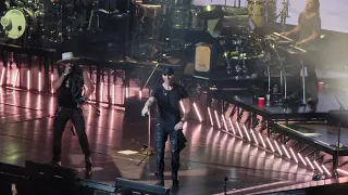 ENRIQUE IGLESIAS..."BAILANDO"...LIVE..NJ...10/16/21