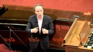 BENIGNI RECITA LA DIVINA COMMEDIA AL SENATO - XXXIII CANTO DEL PARADISO