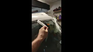 Land Rover Discovery 2 Roof Restore ,roller and Majic paint.!!!! Part 4 (Episode 4)