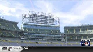 Bigger high-resolution video screens installed at Lambeau Field