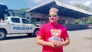 Llegando a la Frontera de Peñas Blancas por Costa Rica, Rumbo a Nicaragua / Monton de Furgones 😮