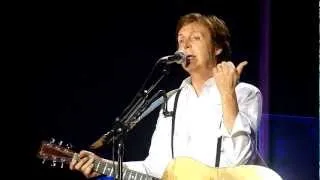 Paul McCartney - Blackbird [Live at Ahoy, Rotterdam - 24-03-2012]