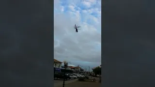 Helicoptero aterriza en plena calle Suustoo