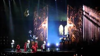 MDNA WORLD TOUR-INTRO-GIRL GONE WILDE - ROMA STADIO OLIMPICO 12 GIUGNO 2012