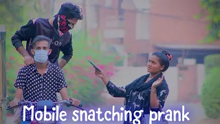Mobile Snatching Prank in Lahore Pakistan @Moonshavaiz00