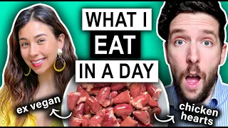 Nutritionist Reviews | What An EX VEGAN Eats In A Day