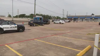 UPDATE: Man shot, killed by owners while trying to rob food truck, HPD says