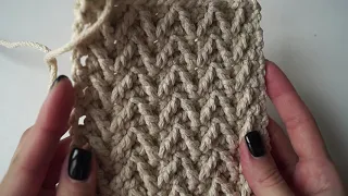 Textured, dense, simple crochet pattern ZIGZIG