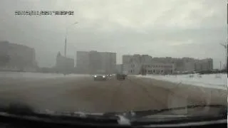NEW scary car accident on icy road in Russia!!Renault Logan crash!ДТП aвари