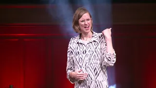 Bridging the gap between the deaf and hearing community. | Roos Wattel | TEDxAmsterdamWomen