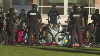 Full video | Protest at UNF leads to 10-15 arrests, dozens of police on scene