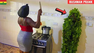 😂😂😂She Thought It Was A TREE GOD! Epic Bushman Prank.