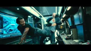 Fast & Furious 7 - Extrait 3 "Combat entre Brian et Kiet" VF [Au cinéma le 1er Avril]