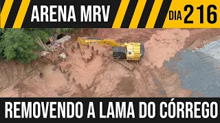 ARENA MRV 1/4 RETIRANDO A LAMA DO CÓRREGO PARA FUNDAÇÕES 22/11/2020