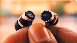 SoundMagic E10C Review: Best In-ear Earphones!