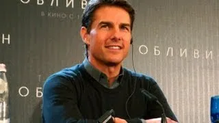 Oblivion Press Conference: Tom Cruise, Olga Kurylenko in Moscow