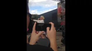 Oh! Darling - The Beatles cover by Elle King Bumbershoot 2015