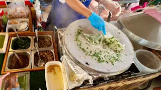 STREET FOOD IN THAILAND | STEAMED RICE NOODLE ROLL - DELICIOUS!