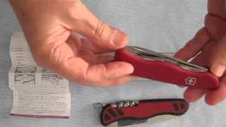 Victorinox Picknicker vs Victorinox Nomad-что выбрать?