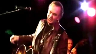 Neil Diamond Back At The Bitter End After 40 Years
