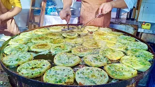 Scallion Pancake / 蔥油餅 - Street Food Shanghai