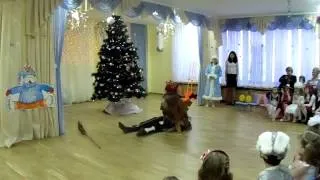 Новогодний утренник (старшая группа)