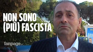 Il candidato di Meloni tra libri sul Duce e saluti romani: "L'antifascismo è abusato"