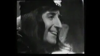 Peter Sellers - 'A Hard Day's Night' bloopers !