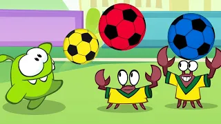 Learn English with Om Nom - Om Nom plays soccer with crabs