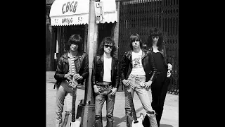 04-14-1975 - Ramones live at CBGB - New York - USA