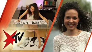 Künstlerin mit Autismus: Sie zeichnet parallel mit Händen und Füßen | stern TV