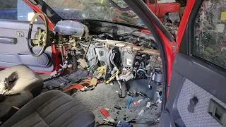 How to do a 3rz to 5vz swap. 1st gen Tacoma project.  Wiring harnesses installed, part 2.