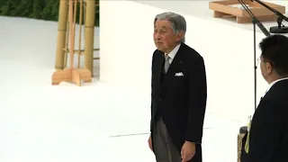 Japan emperor expresses WWII 'remorse' as PM avoids war shrine