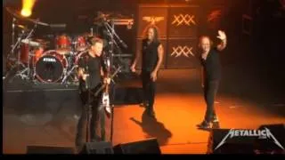 Metallica Lars and Kirk Switching Instrument live San Diego 2013