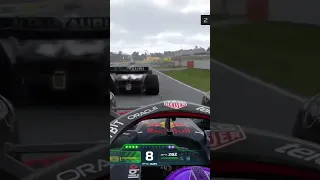 How NOT to overtake in an F1 22 league race 😳