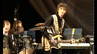 Парад оркестров 2012 - Оркестр  Little Band - барабанщик Даниил Варфоломеев 8 лет