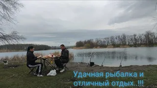 НАЛОВИЛИ МНОГО РЫБЫ! ОТЛИЧНО ОТДОХНУЛИ С ЖЕНОЙ НА ПРИРОДЕ.. Природа, погода, пруд!..рыбалка 2023г !!