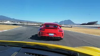 Porsche CAYMAN GT4 v.s Porsche 911 GT3