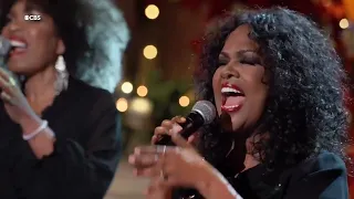 CeCe Winans sings Believe for it at Christmas...