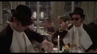 The Blues Brothers scena al ristorante