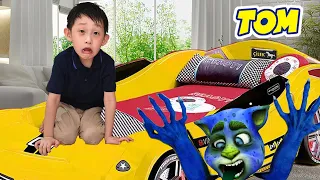 Talking Tom Halloween Episode in Real Life - 😱 Monster Under My Bed Story 🎃 and more Nate stories