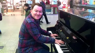 London Station Piano   Bohemian Rhapsody Queen