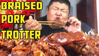 Fat brother makes a pot of braised pig's trotters, 10 catties is not enough for him ![FatMonkey]