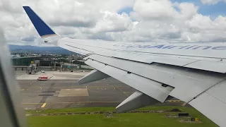 Despegando de San Jose Costa Rica  Copa Airlines CM796