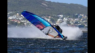 Windsurfing Albany - Woody ripping.