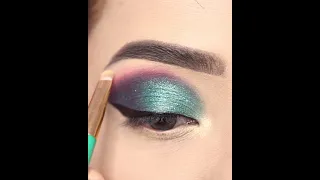 Green Party Eyeshadow Look || Step by step easy eyeshadow Tutorial || Shilpa #shorts