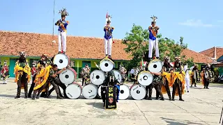 PENAMPILAN DRUMBAND SMK NUSANTARA BATANG DALAM RANGKA HARI SANTRI