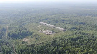 Заброшенные казармы недалеко от города Каргополь-2, Архангельская область. Съёмка с квадрокоптера