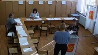 CCTV shows apparent ballot stuffing in Russian vote