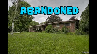Exploring an Abandoned 1960s Bungalow Completely Untouched